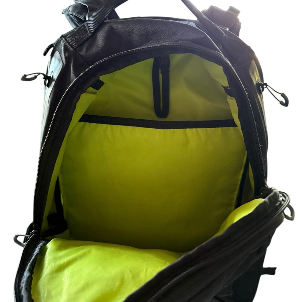 LifeProof Black Backpack - Picture 5 of 8